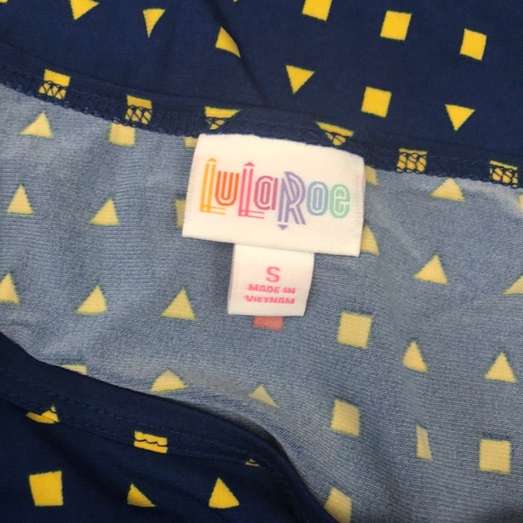 LuLaRoe Irma Blue Geometric Print Tunic size SM - Picture 4 of 6